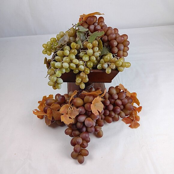 10 Piece Lot Faux Artificial Grapes Vines Clusters Realistic Kitchen Home Decor - Picture 1 of 5